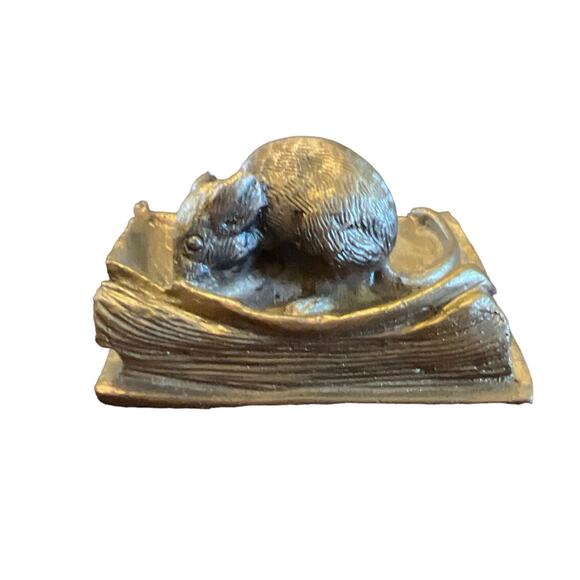 Louis-Albert Carvin Bronze Sculpture Of Mouse Resting On A Book 3x2x2 1/2” - Picture 8 of 8